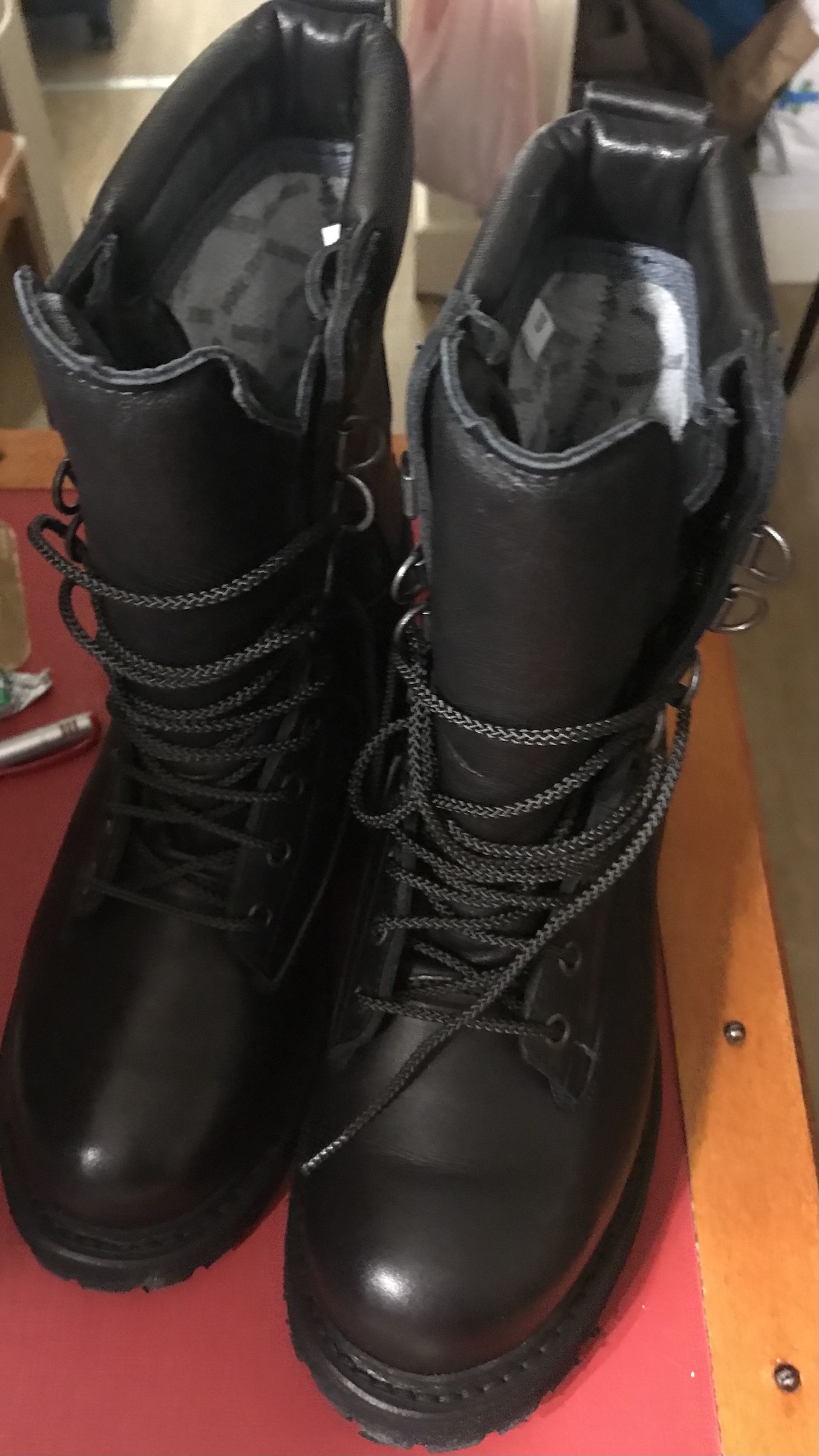 Boots rangers cuir noir taille 40 40 Paris 17 (75)