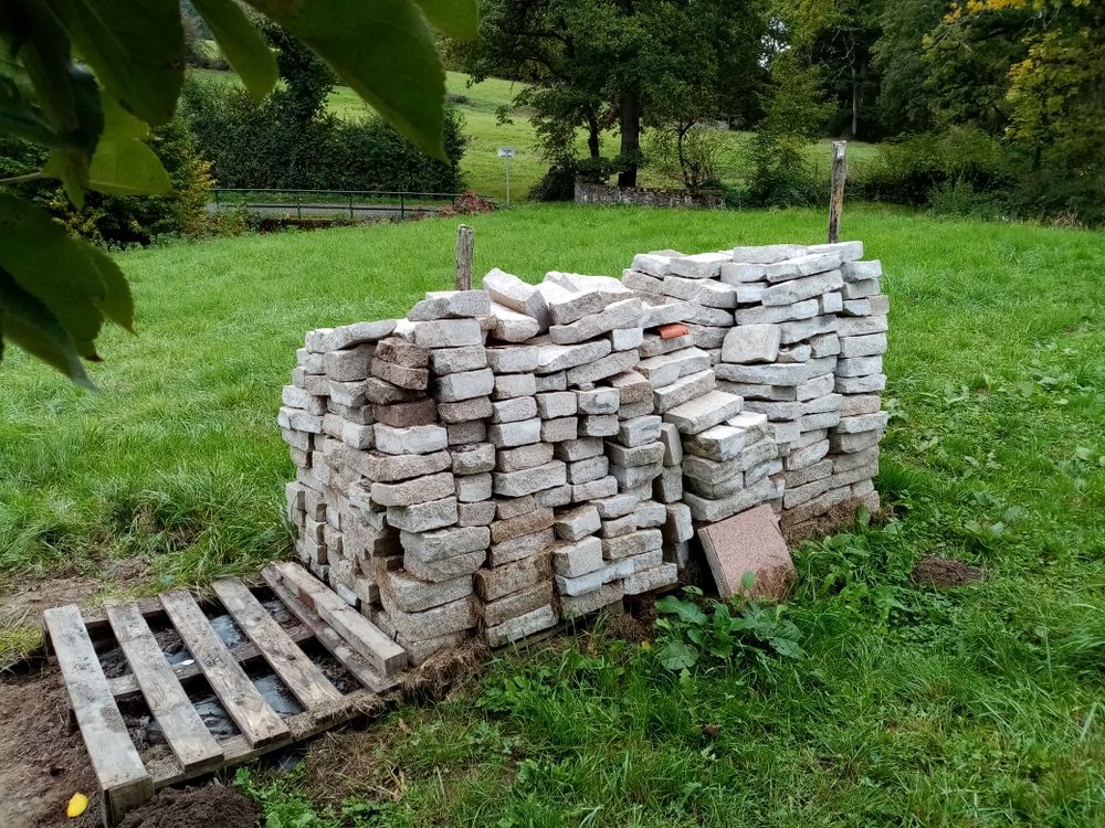 Bordure et pav�s en GRANIT. 500 Cusset (03)