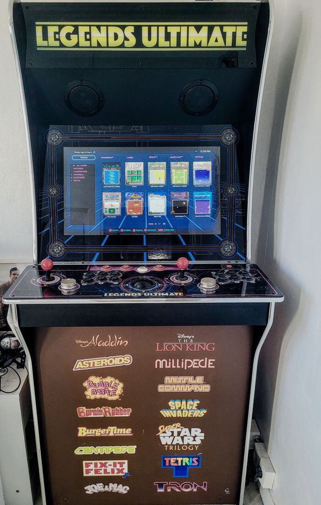 Borne d'arcade Legends Ultimate 300 jeux 750 Montgeron (91)