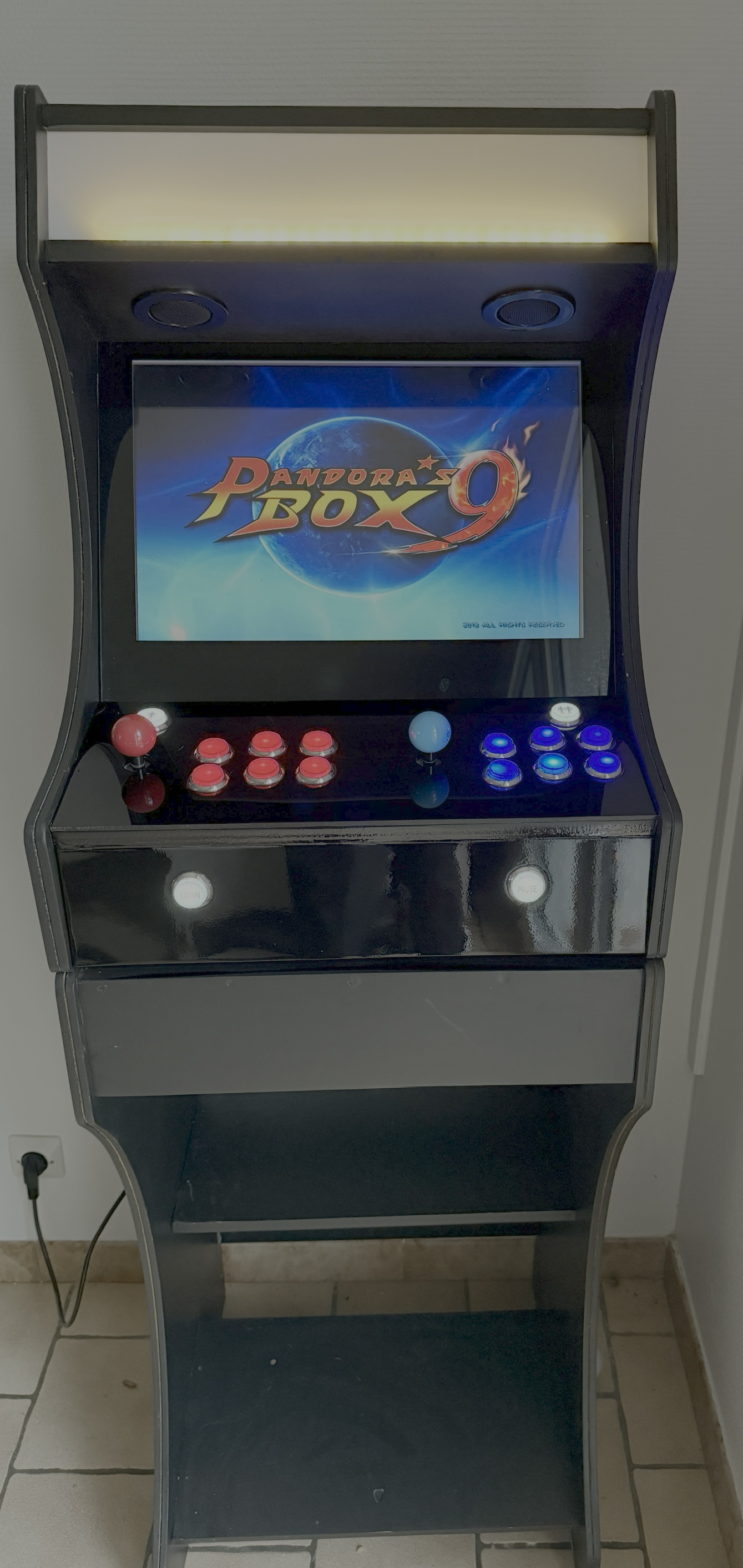 Borne arcade 
650 La Roche-Posay (86)