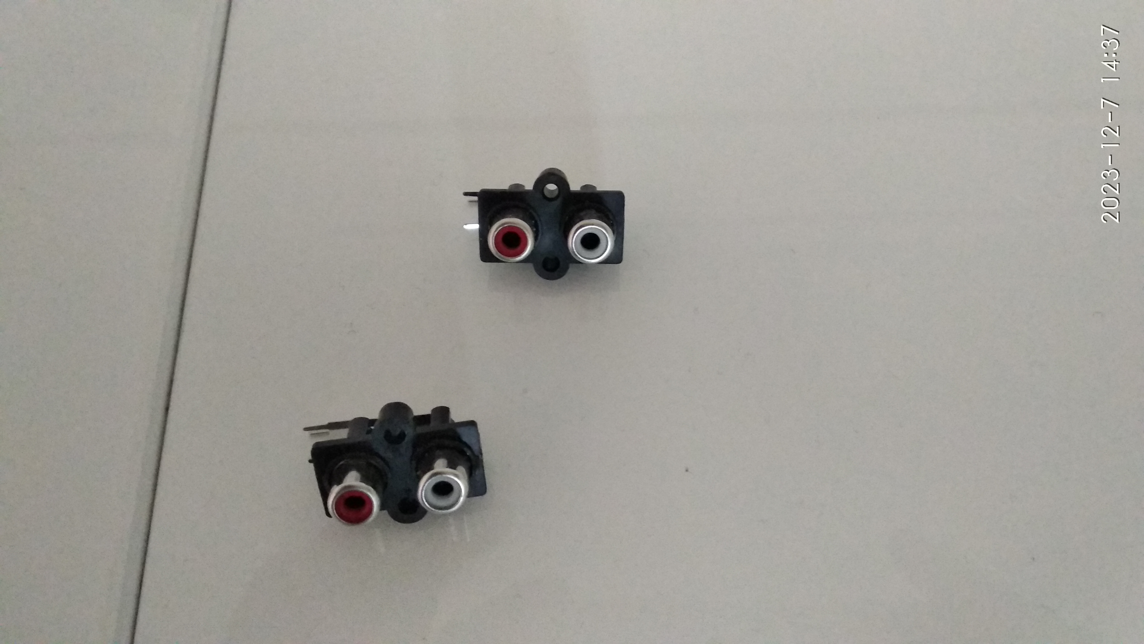 2  borniers RCA pour amplificateur, tuner, lecteur cd ou dac 5 Paris 13 (75)