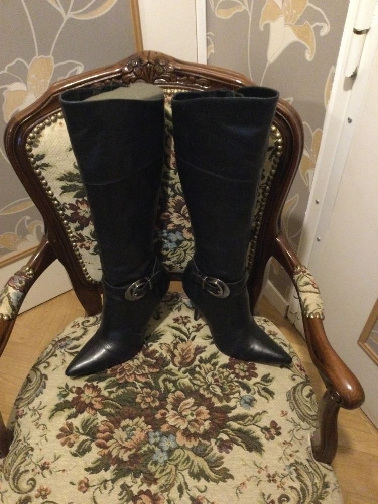 BOTTE CUIR AGNEAU NOIR avec une Bride sur le c�t� SAN MARINA 40 Montmagny (95)