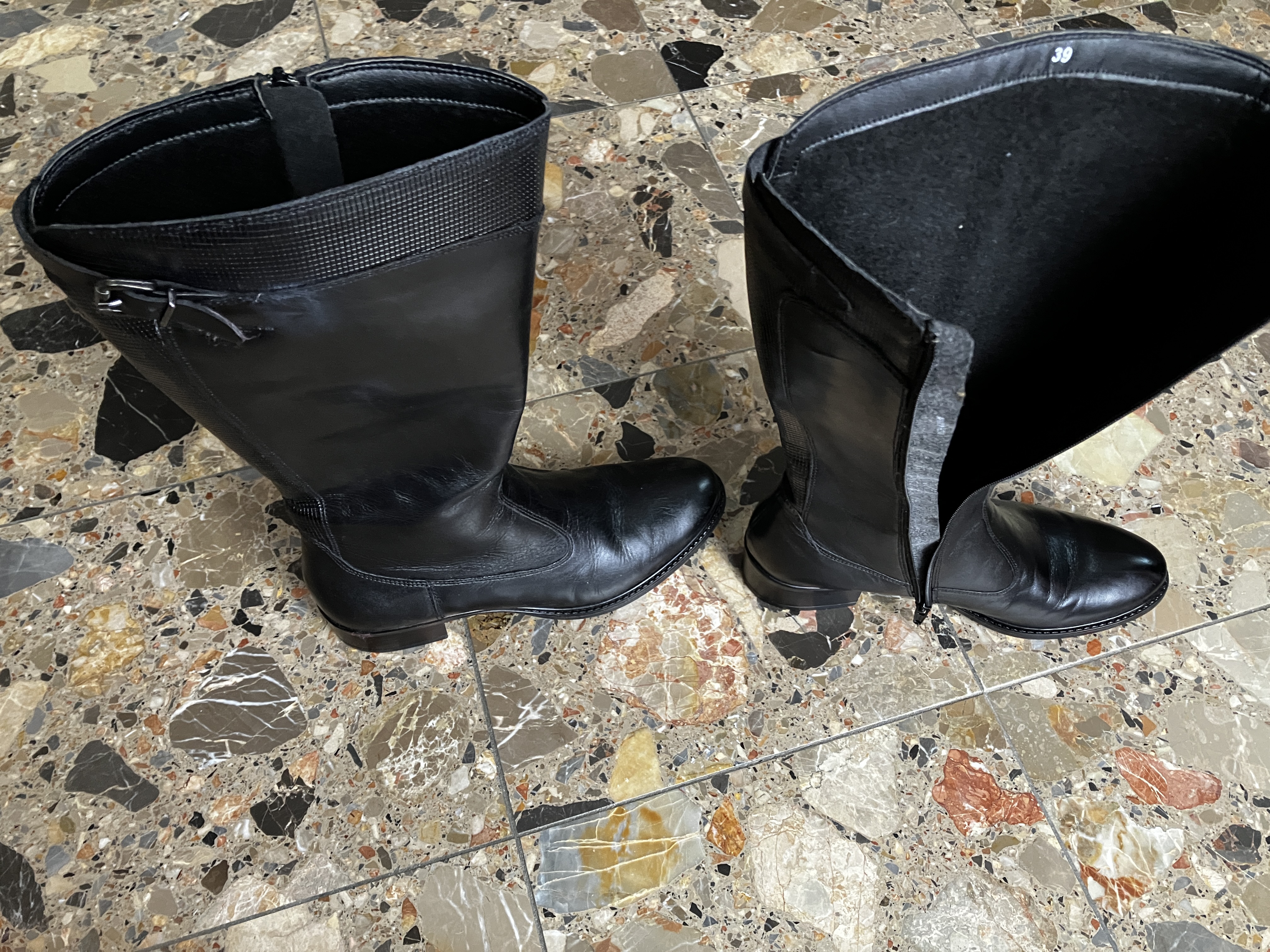 BOTTES CAVALIERES en CUIR de couleur NOIRE pour FEMME 40 Jassans-Riottier (01)