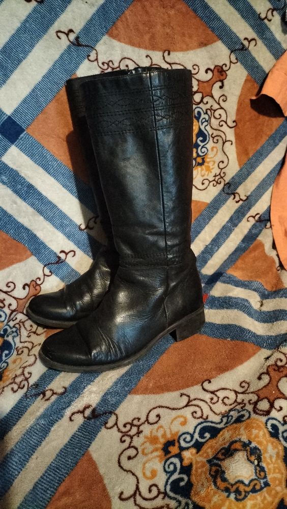 Bottes cuir san marina pointure 37 tr�s bon �tat 26 Cachan (94)