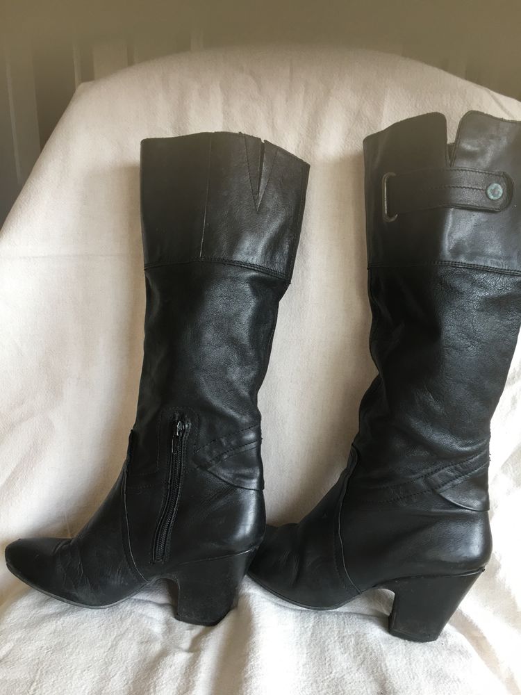 Bottes cuir noires 36 50 Taintrux (88)