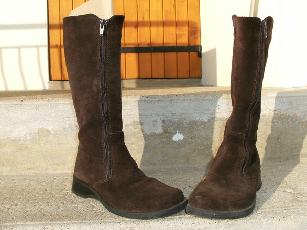 BOTTES en CUIR NUBUK 17 Mont-de-Marsan (40)