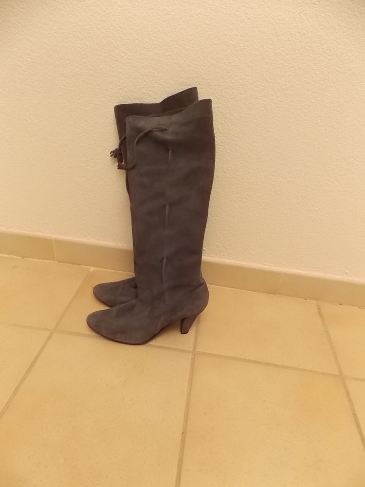 Bottes en daim pour femme 30 Istres (13)