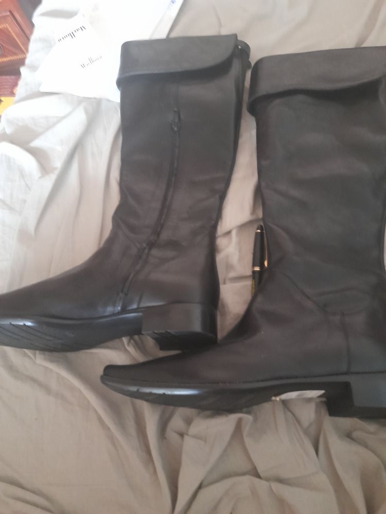 bottes femme neuve 70 Charenton-le-Pont (94)