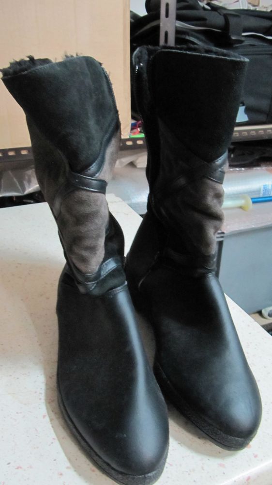 BOTTES  FOURREES en cuir et nubuck.P40 50 Th�nes (74)