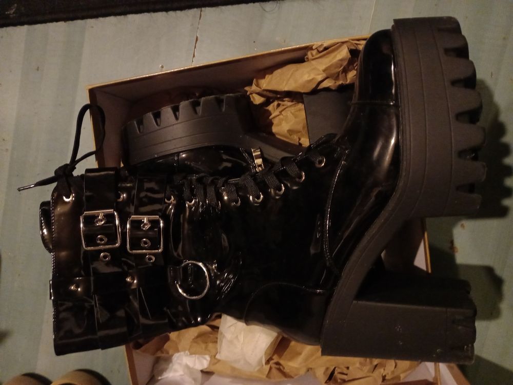 bottes gothique noir simili cuir brillant 50 Strasbourg (67)