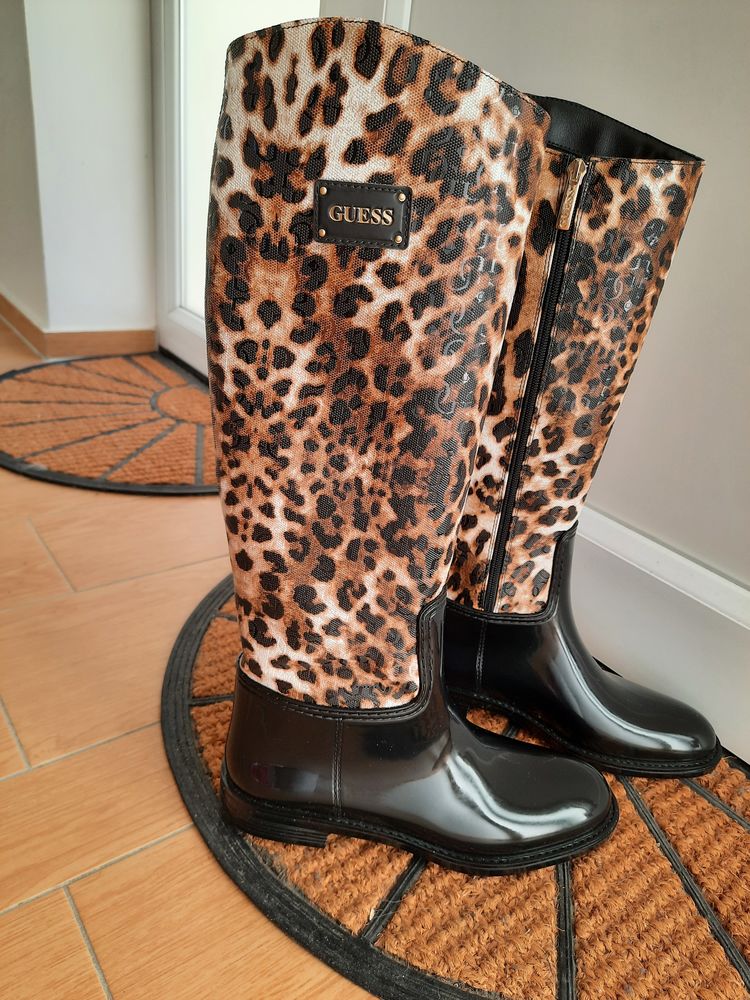 Bottes GUESS 15 Courcelles-sur-Nied (57)