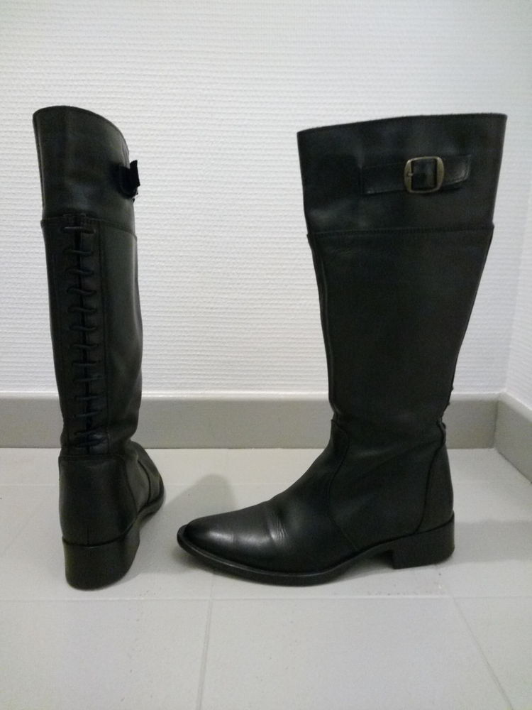 Bottes hautes en cuir noir 30 Sevran (93)