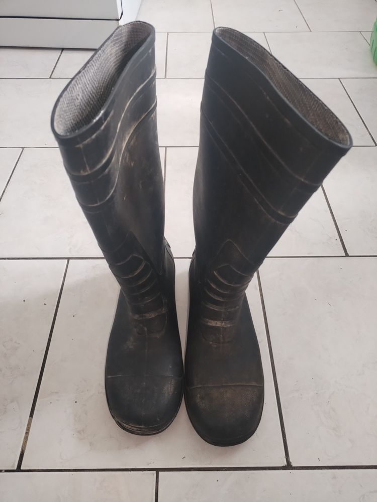 Bottes homme en caoutchouc (Taille 42) 25 Brillon-en-Barrois (55)