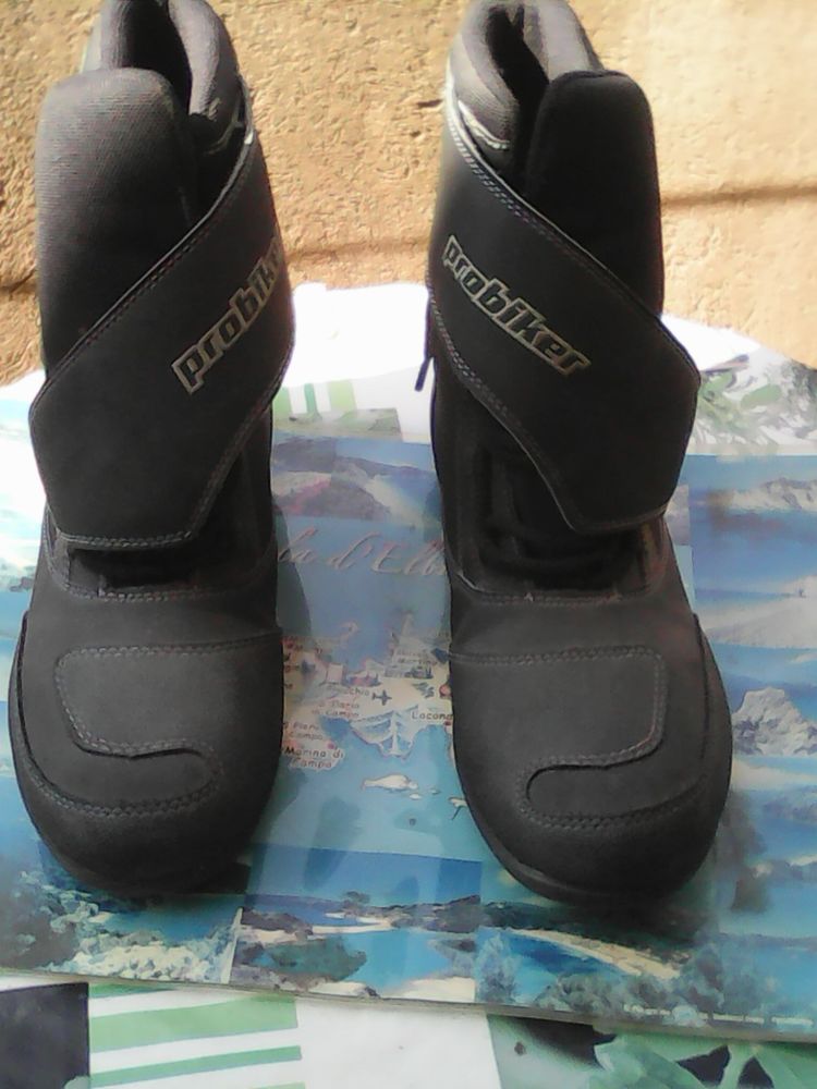 Bottes de moto NEUVES de marque PROBYKER
35 La Colle-sur-Loup (06)
