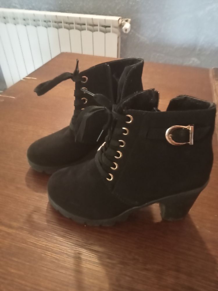 bottine femme � talon 20 Champs-sur-Tarentaine-Marchal (15)