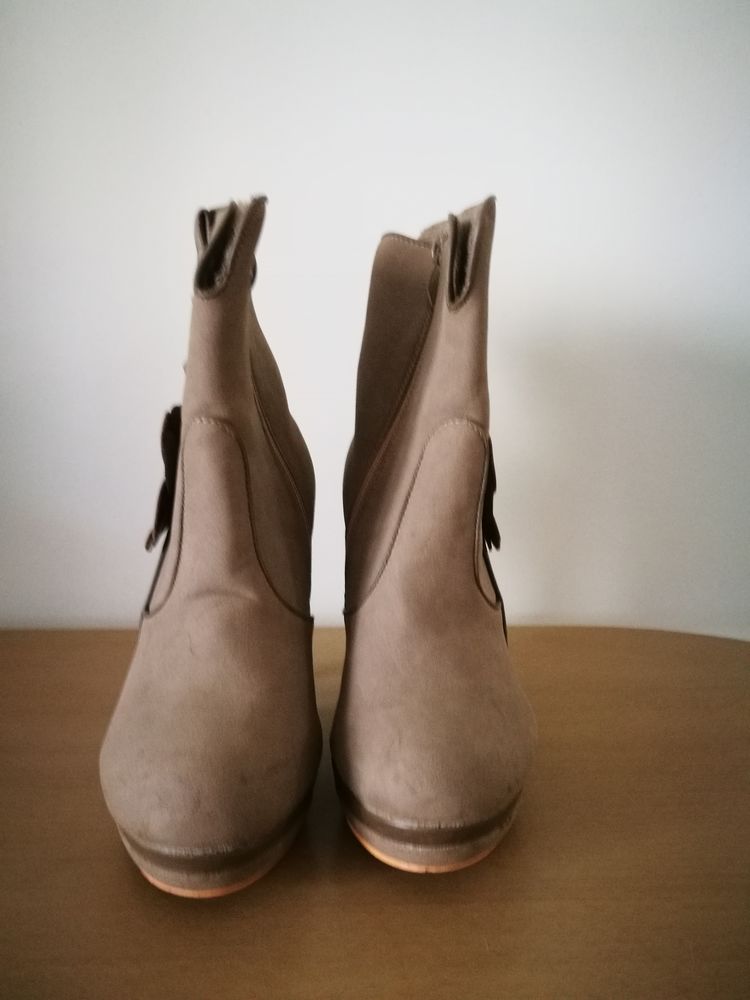 bottines beiges 10 La Roche-de-Glun (26)
