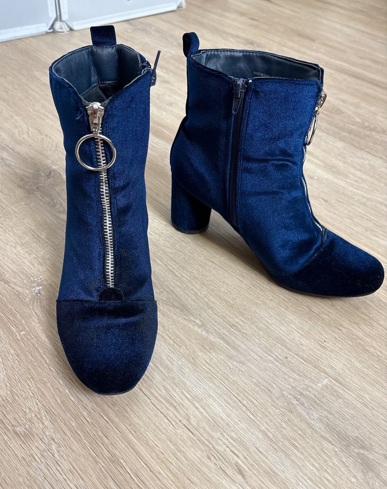 Bottines bleu marine effet velours talons ronds 12 Arras (62)