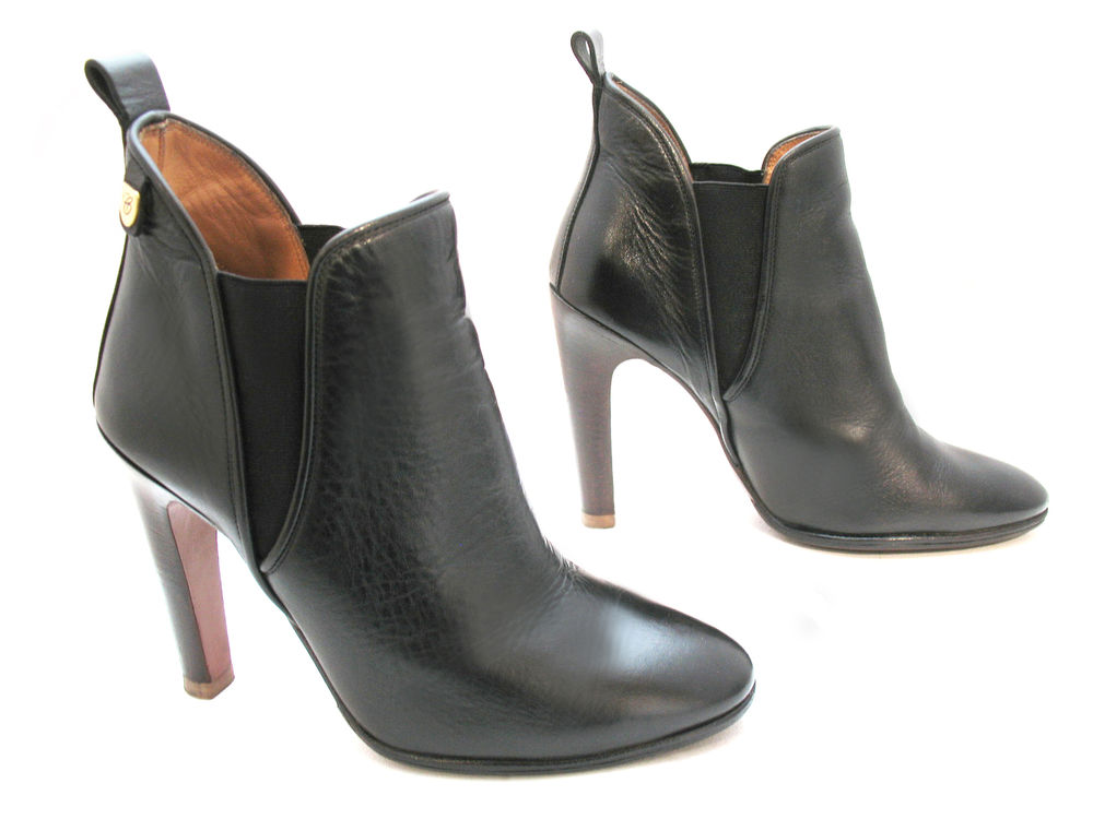 BOTTINES CHLOE MODELE PIPER TAILLE 37
250 Saint-Cloud (92)