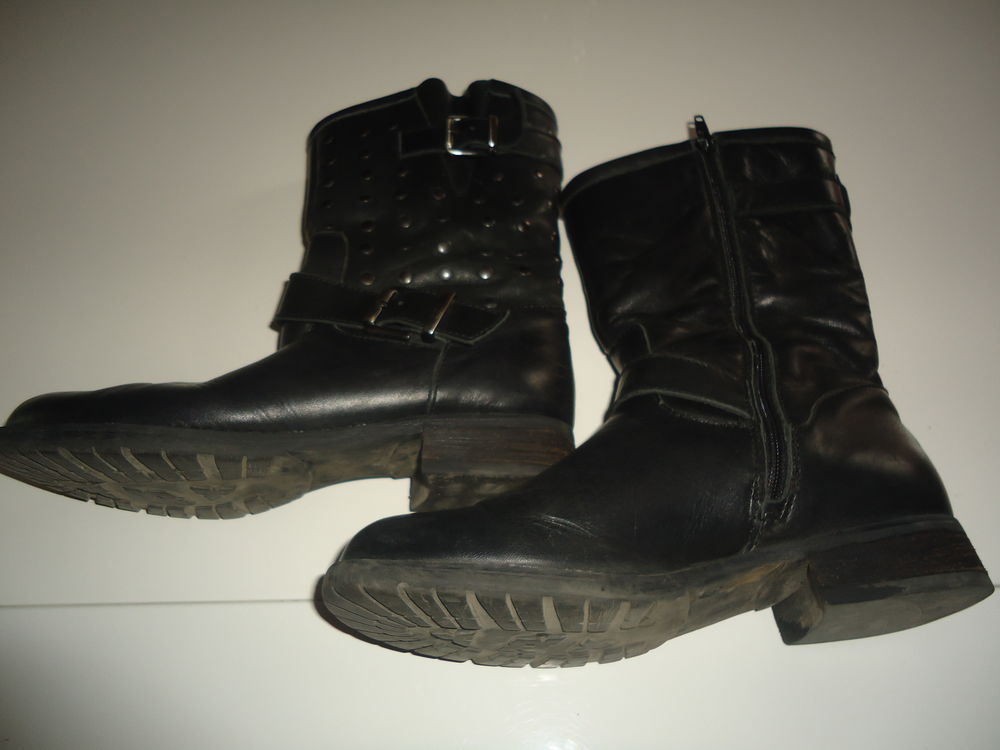 BOTTINES CLOUTEES 10 Portiragnes (34)