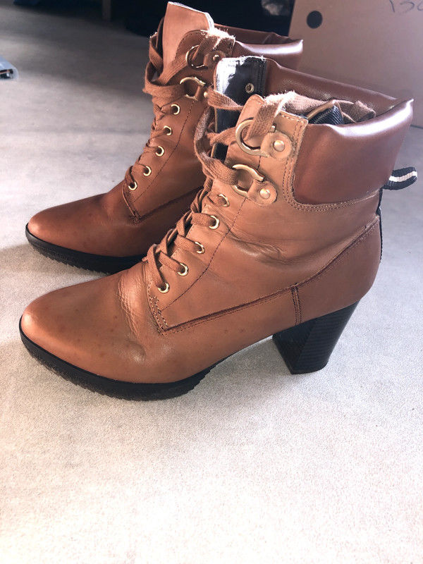 Bottines en cuir Anna Field en tbe P39 � 30 euros
30 Montr�al (32)