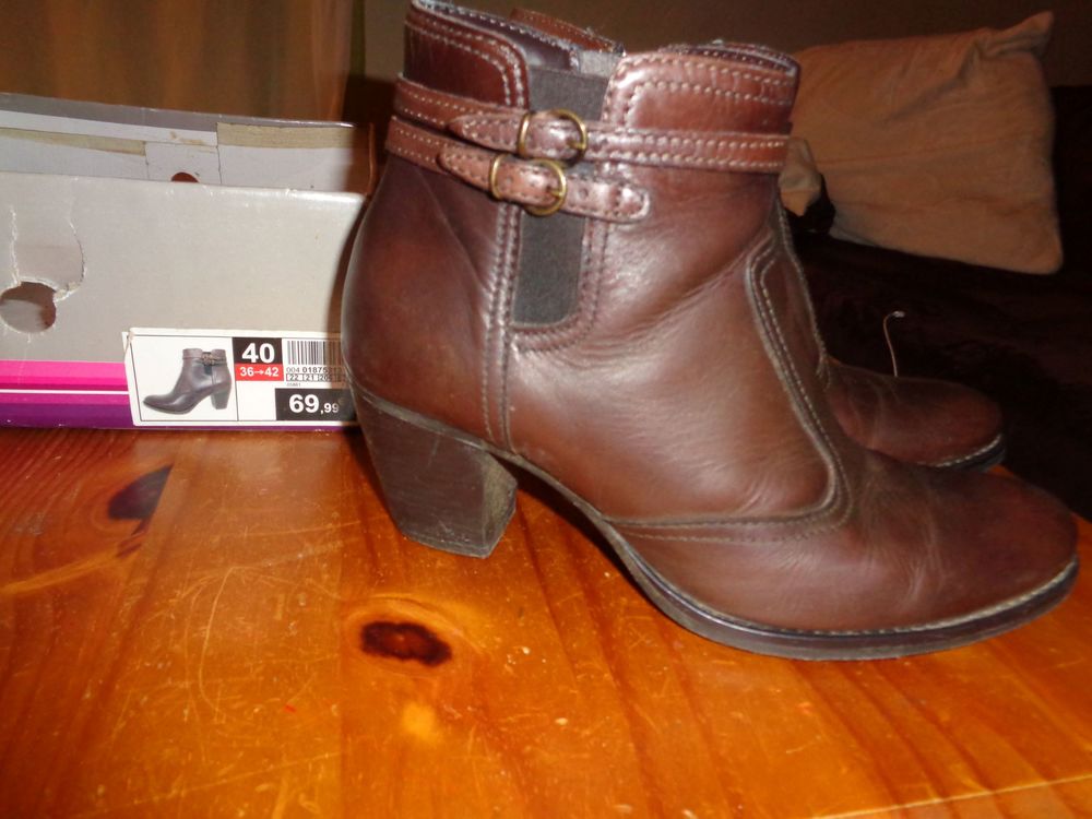 Bottines cuir marron P40 en TBE � 15 euros 15 Laura�t (32)