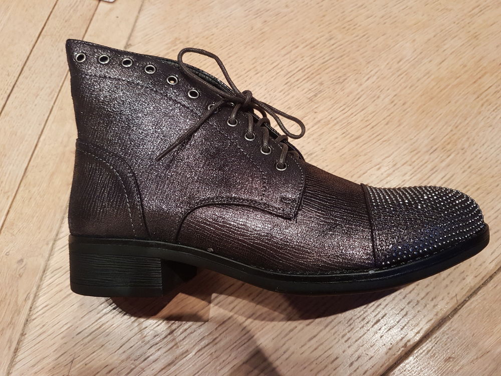 bottines femme marrons � strass pointure 40 25 Savonni�res-devant-Bar (55)