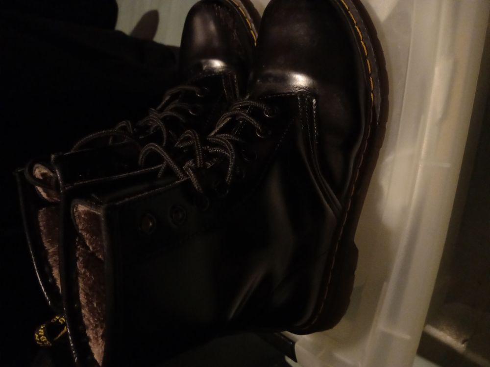 bottines fourr�es fausse doc martens mixte 10 Strasbourg (67)