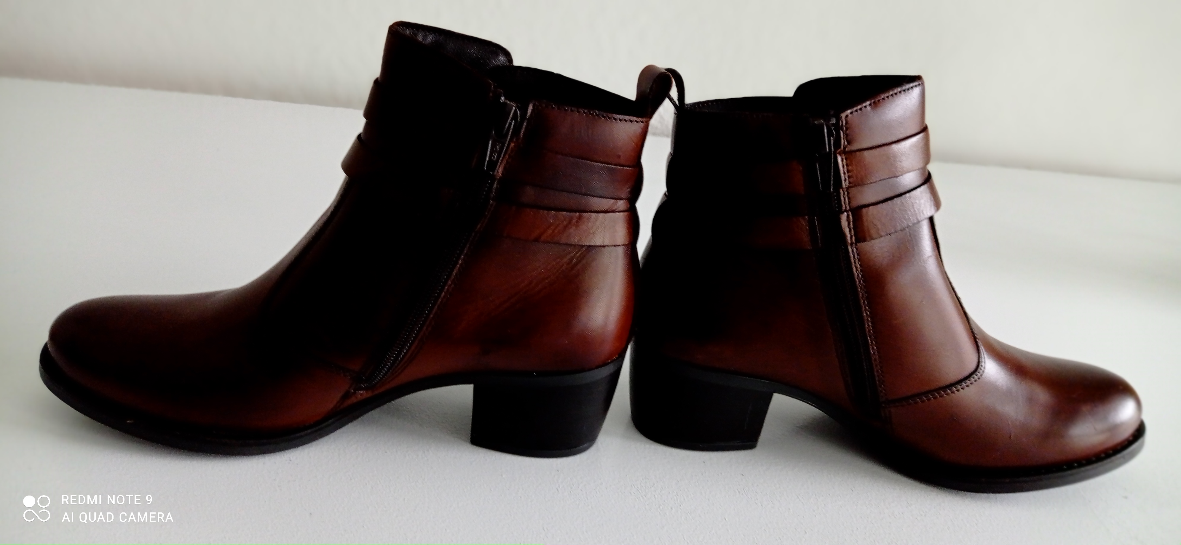 Bottines neuves dessus cuir taille 37 50 Narbonne (11)