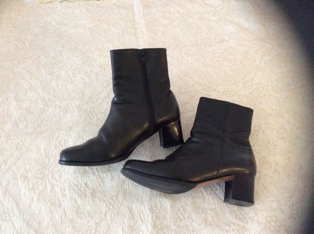 BOTTINES NOIRES CUIR TAILLE 36,5 40 Montrouge (92)