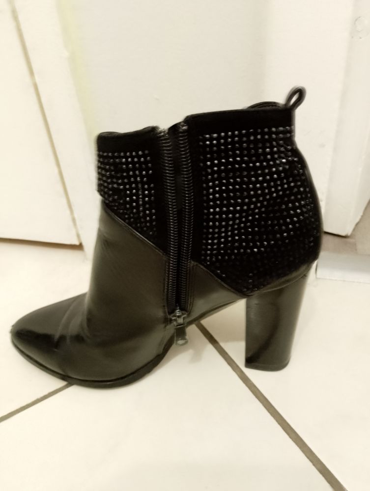 BOTTINES NOIRES FEMME 17 Gleiz� (69)