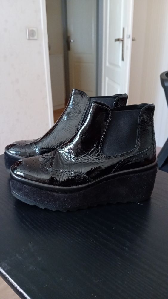 BOTTINES NOIRES MARQUE J HAY 80 Bouzonville (57)