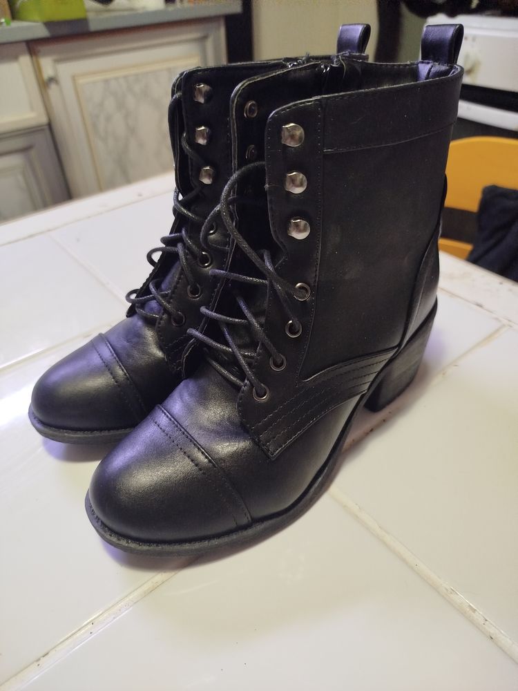 Bottines noires neuves femme en 36 20 Lyon (69)