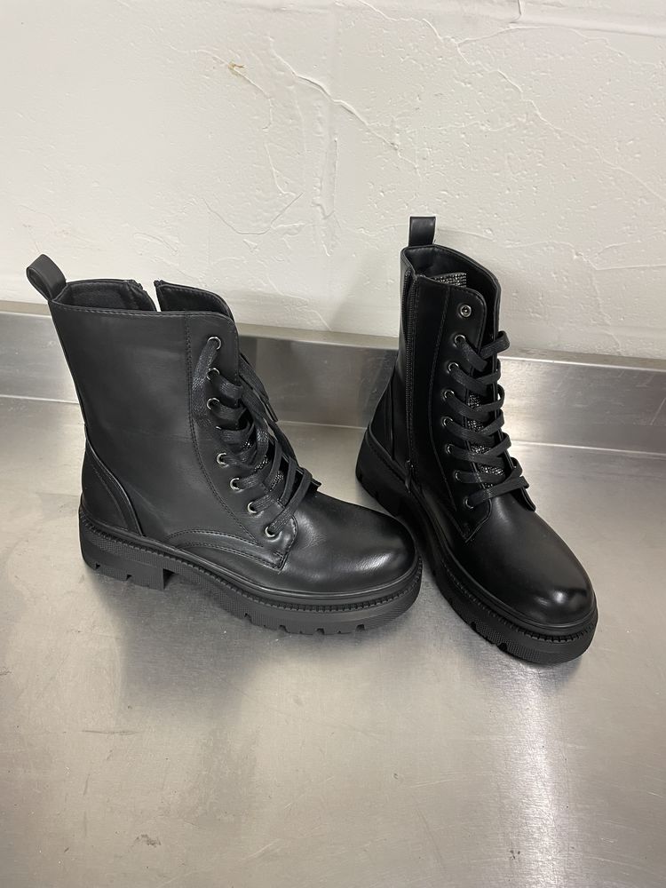 Bottines semelles crant�es 10 Saint-Pierre-du-Perray (91)