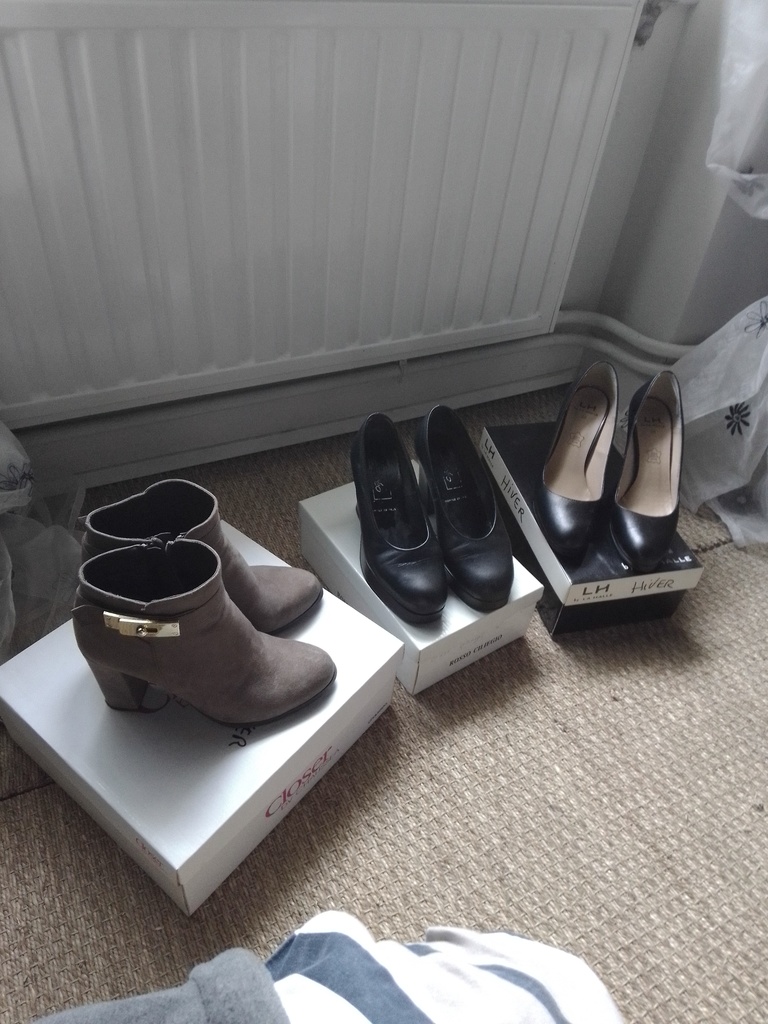 Bottines en su�de marron avec boucle femme 15 La Ferri�re-Airoux (86)