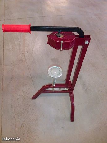 bouchonneuse 25 Villeneuve-le-Roi (94)