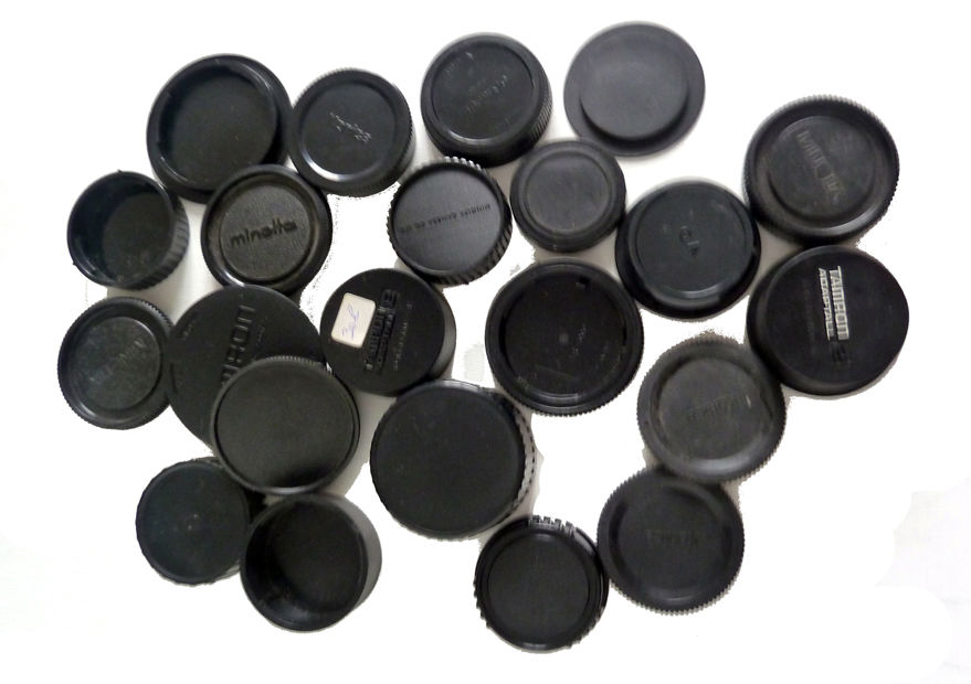 Lot de Bouchons d'Objectifs de divers Diam�tres Arri�re. 8 Alfortville (94)