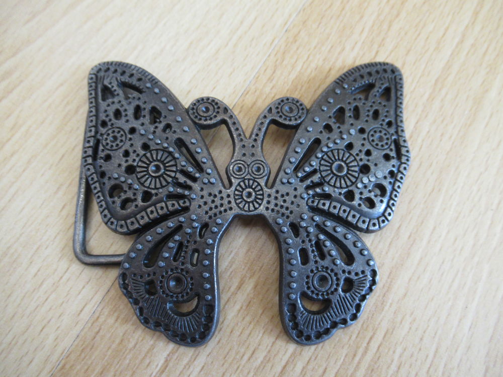 Boucle de ceinture - forme papillon 8 Livry-Gargan (93)