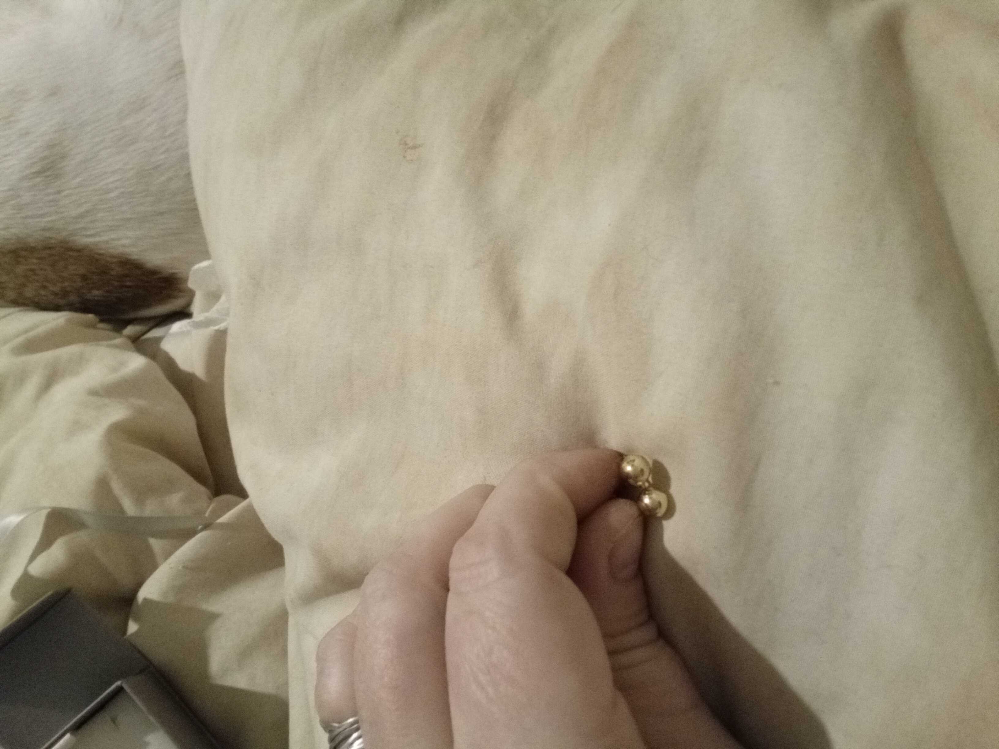 boucle d'oreille boule dor� 1 Blessy (62)