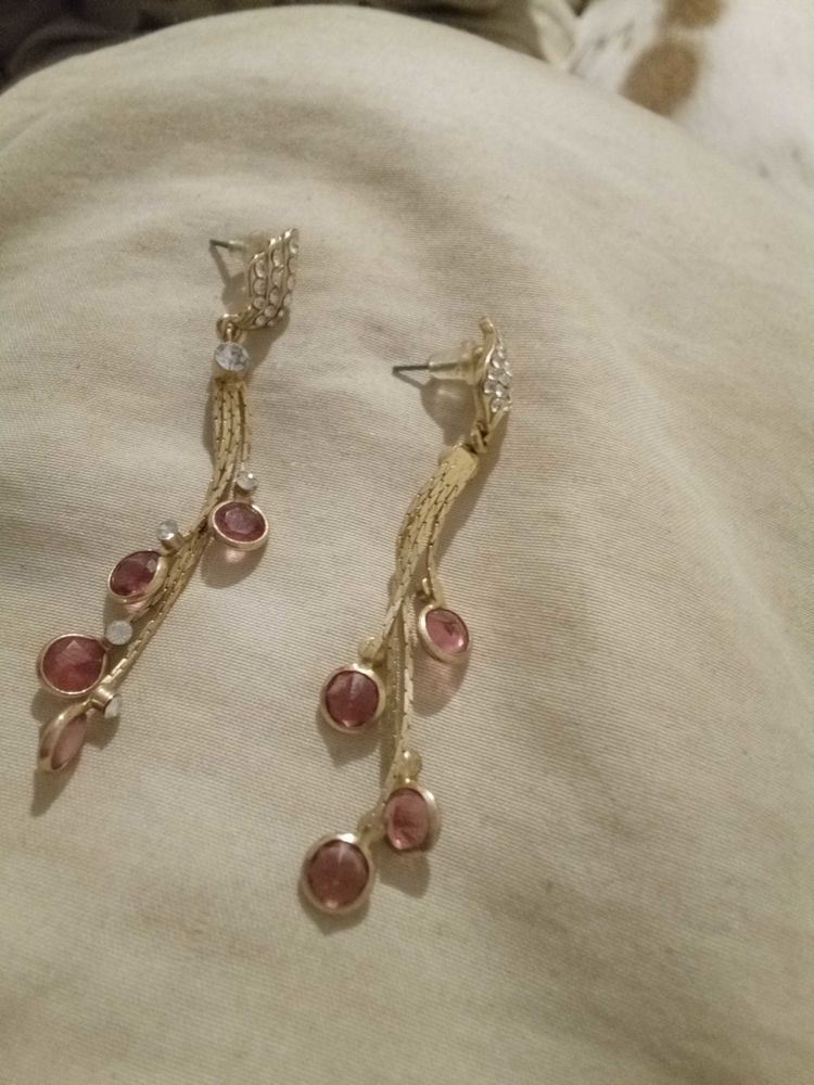 boucle d'oreille fantaisie dor� pendant rouge 1 Blessy (62)