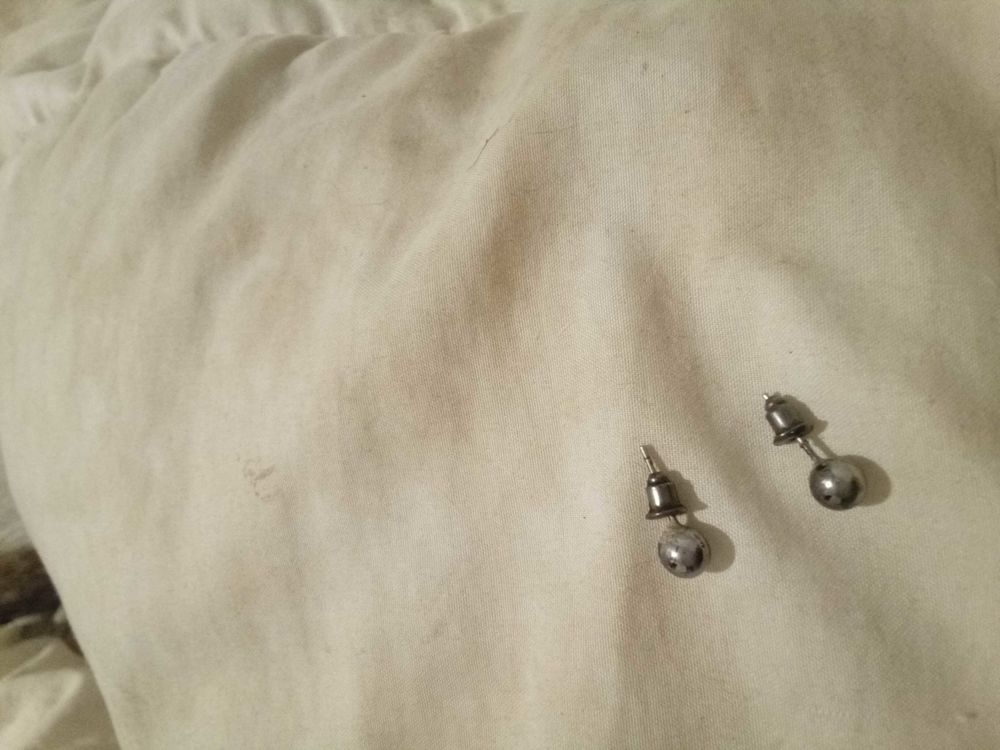 boucle d'oreille fantaisie boule argente 1 Blessy (62)