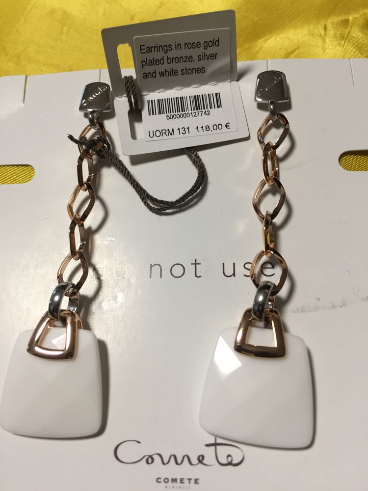 boucle d'oreille marque com�te UORM 131 117 La Ciotat (13)