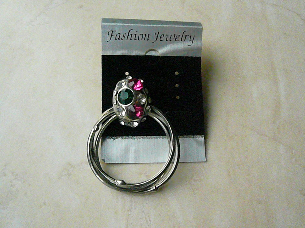 Boucle d'oreille � l'unit� 2 Franqueville-Saint-Pierre (76)