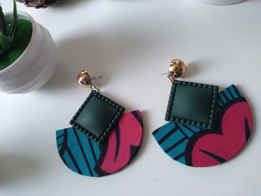 Boucles customis�es 15 Lyon (69)