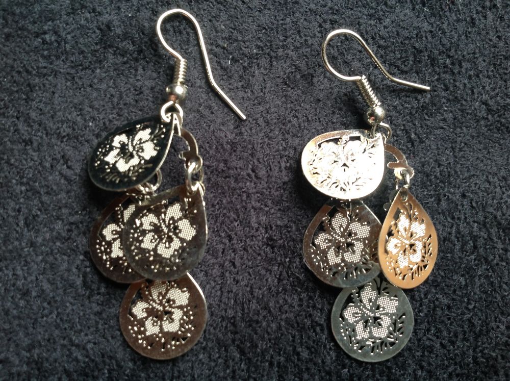 BOUCLES OREILLES ARGENT� GRAPPE FLEURS Envoi Possible
2 Tr�gunc (29)