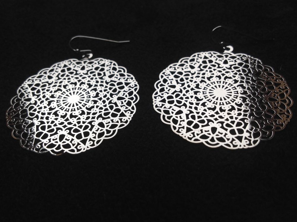 BOUCLES OREILLES ARGENT� ARABESQUE 4cm DIAM Envoi Possible
2 Tr�gunc (29)