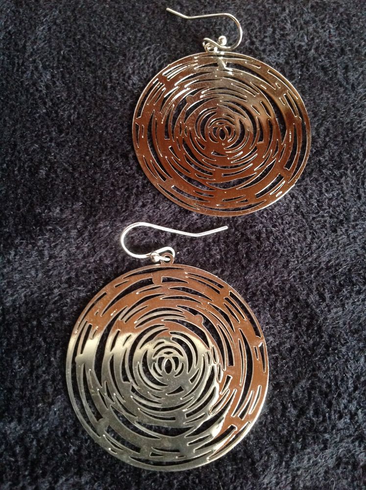 BOUCLES OREILLES ARGENT�E CERCLES CROIS�S Envoi Possible
2 Tr�gunc (29)