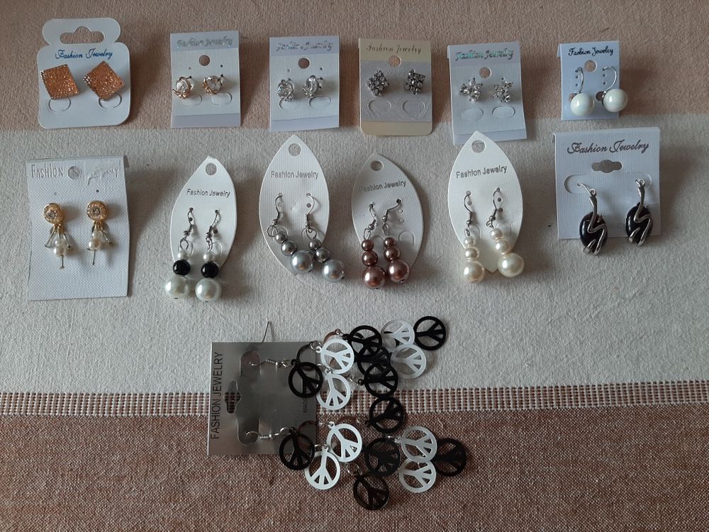 18 boucles d'oreilles fantaisie 3 Plouvorn (29)