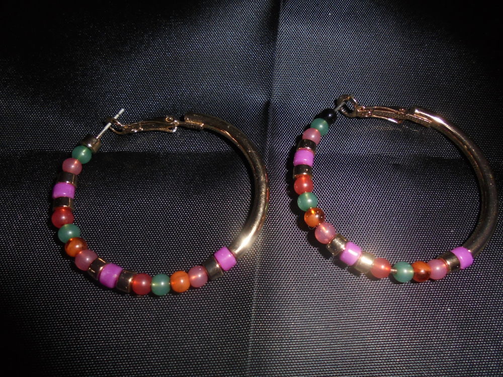 boucles d' oreilles , m�tal dor� , perles 2 Romorantin-Lanthenay (41)