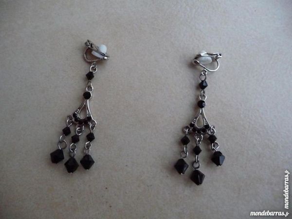 Boucles d'oreilles Pendants perles noires - NEUVES 5 Montigny-le-Bretonneux (78)
