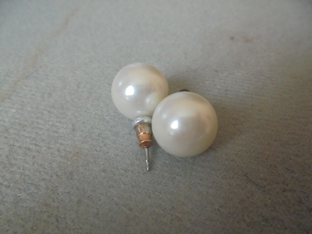 boucles d'oreilles, perles blanches 3 Romorantin-Lanthenay (41)